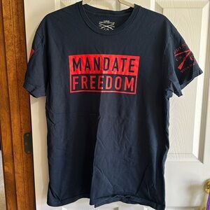 Grunt Style Men’s Size Large Navy Blue & Red Mandate Freedom T-shirt